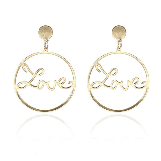 Aretes Love